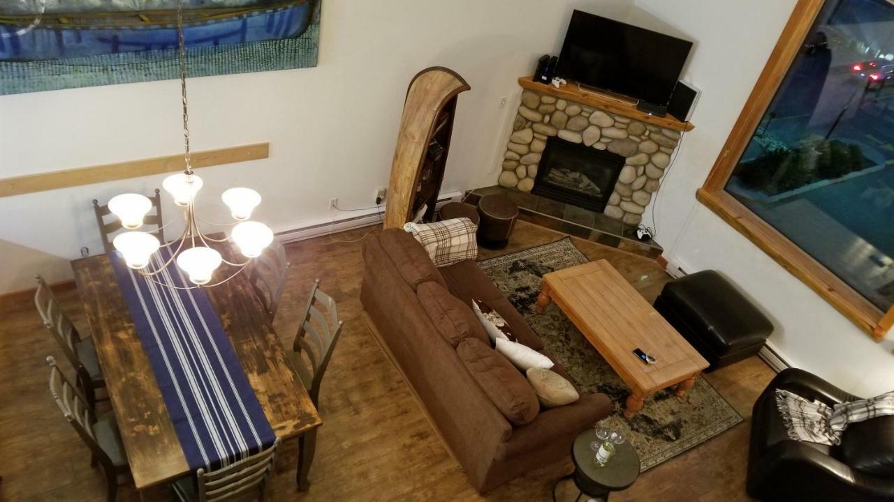 Downtown Loft, Mountain Views, Fireplace, Couple'S Retreat, Walker'S Paradise Canmore Extérieur photo